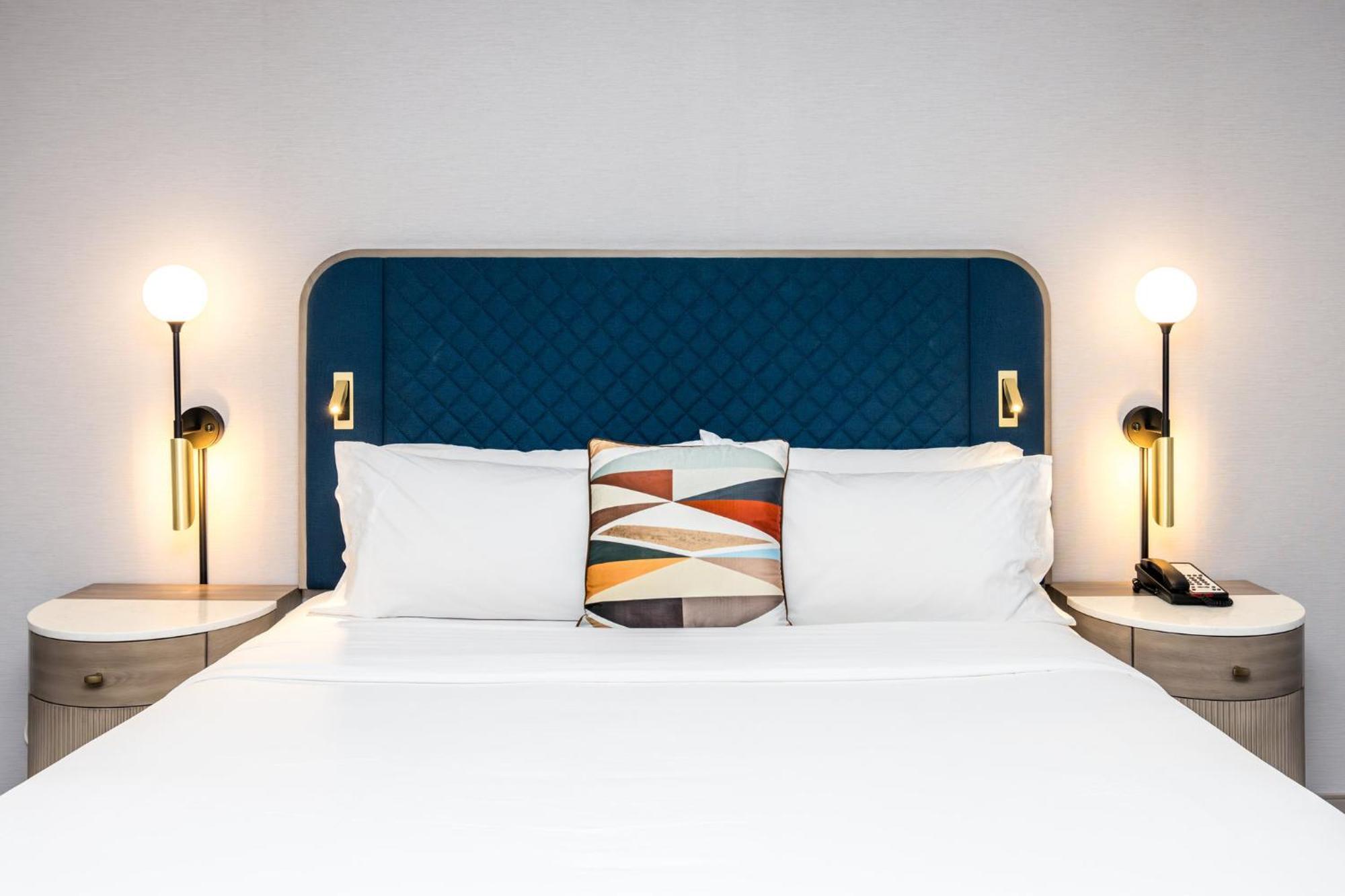 Voco The Clair Cincinnati Downtown By Ihg Екстер'єр фото